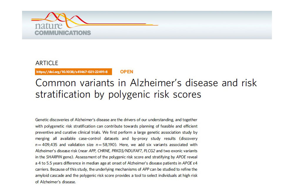 Variantes comunes en la enfermedad de Alzheimer y riesgo estratificación por puntuaciones de riesgo poligénico